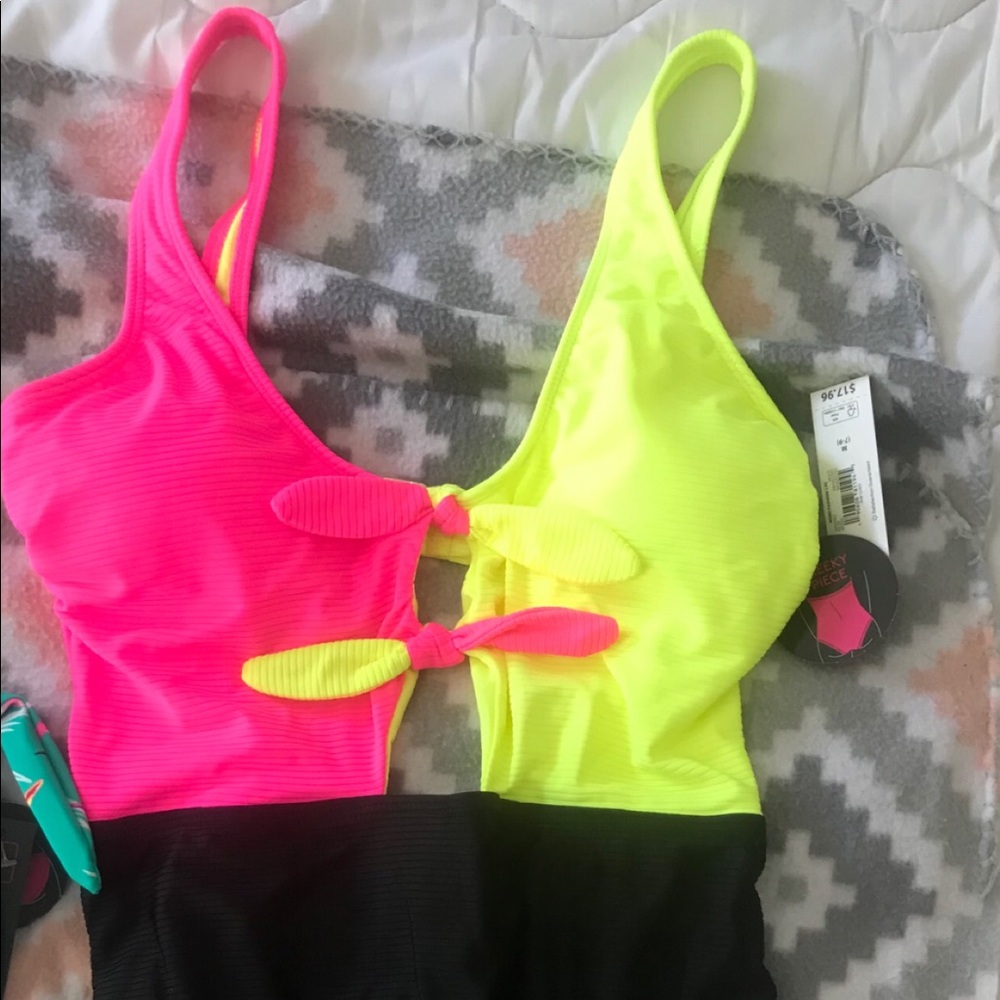 Bathing suit